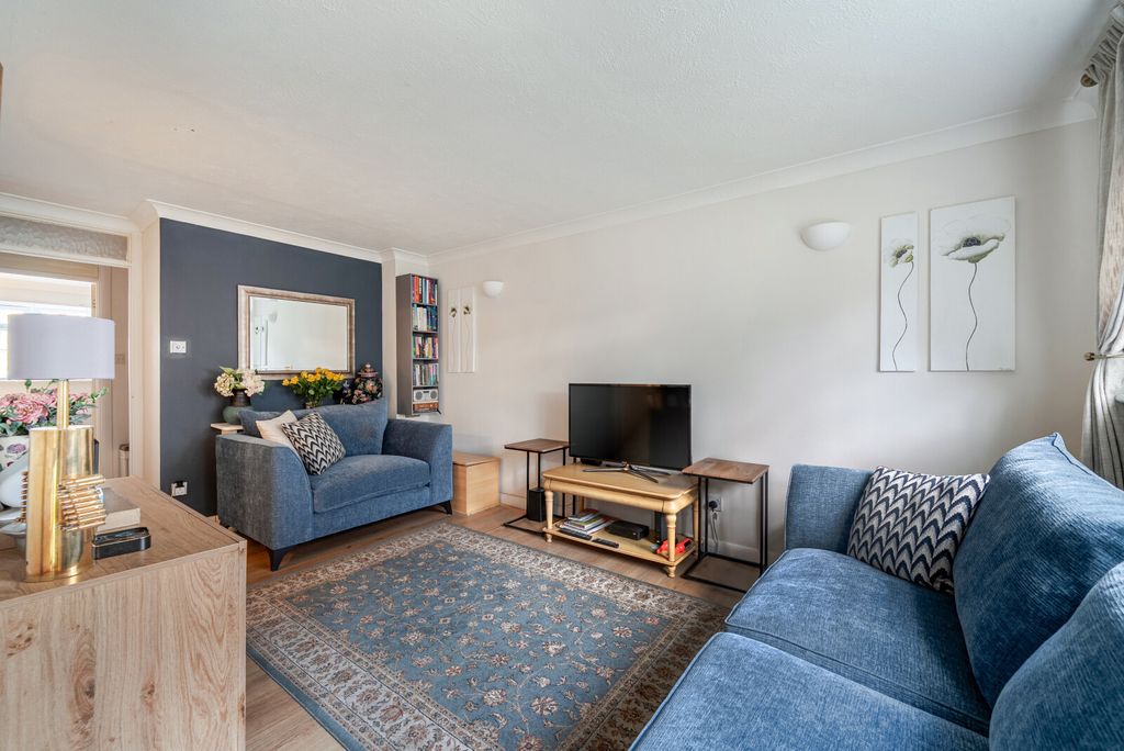 Property photo 2 of 21 1-695d2d9Cb2E0F-1...