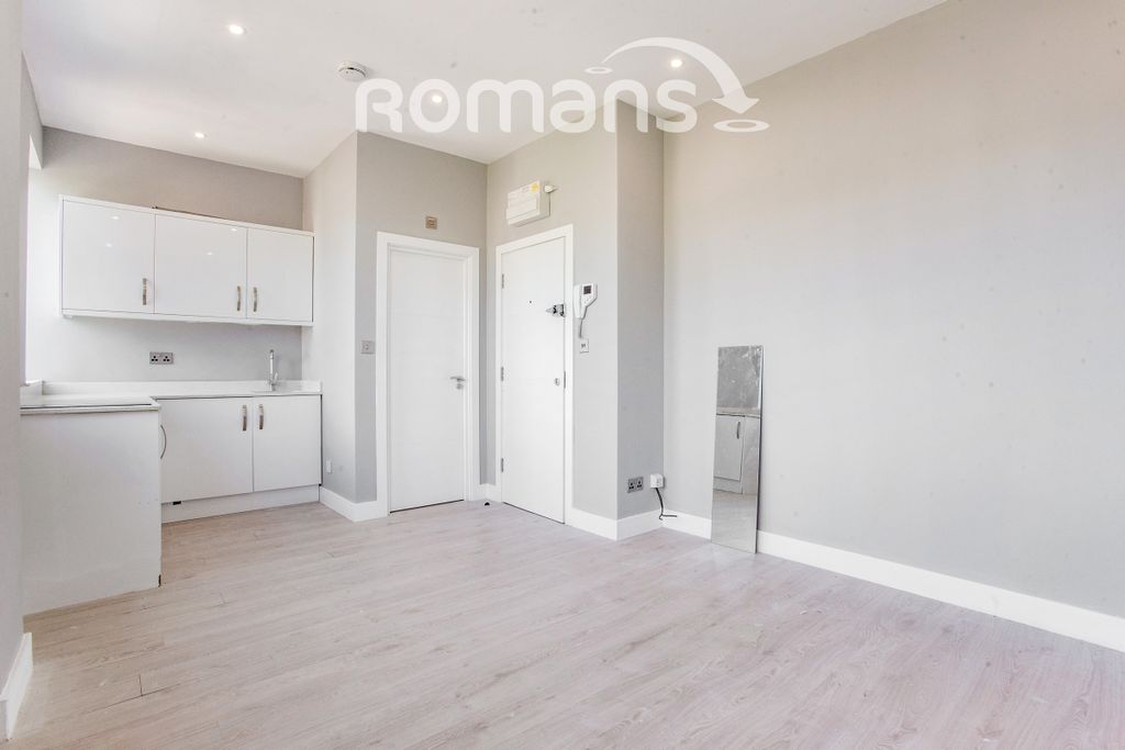 Property photo 1 of 5 B8d928d9-E70E-4c37-8