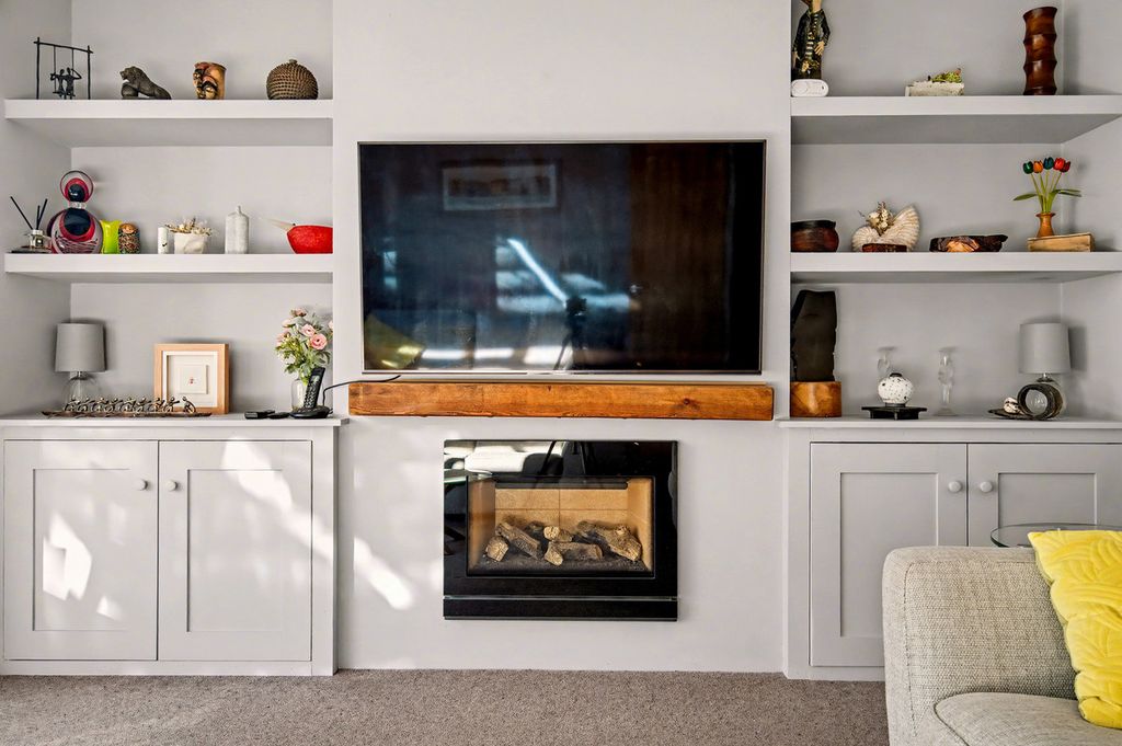 Property photo 3 of 25