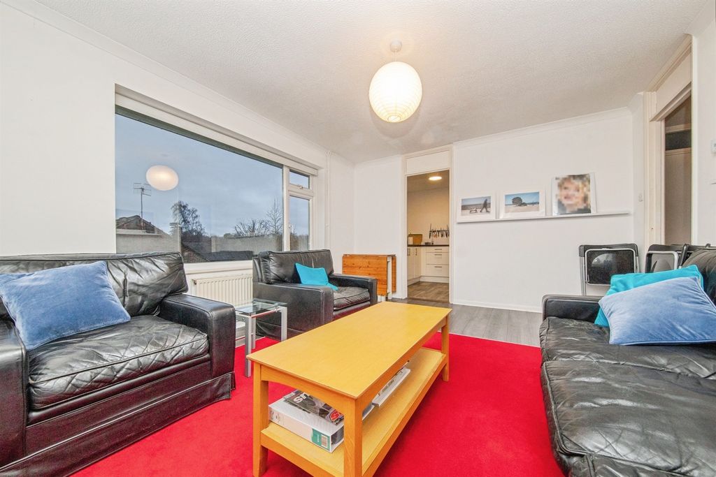 Property photo 3 of 19