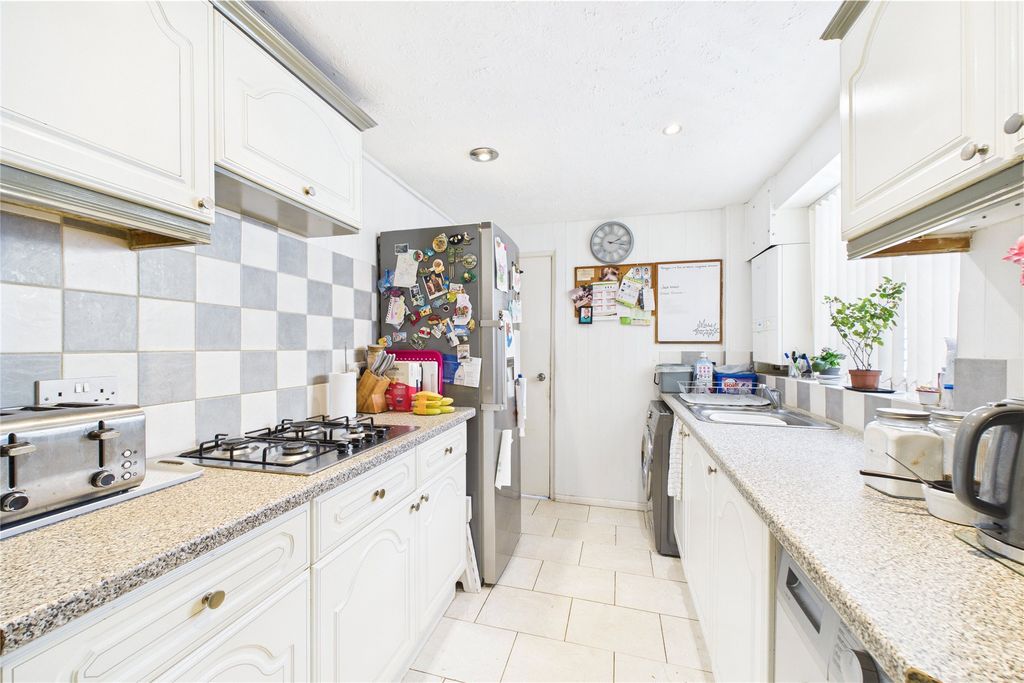 Property photo 3 of 8 Picture No. 05