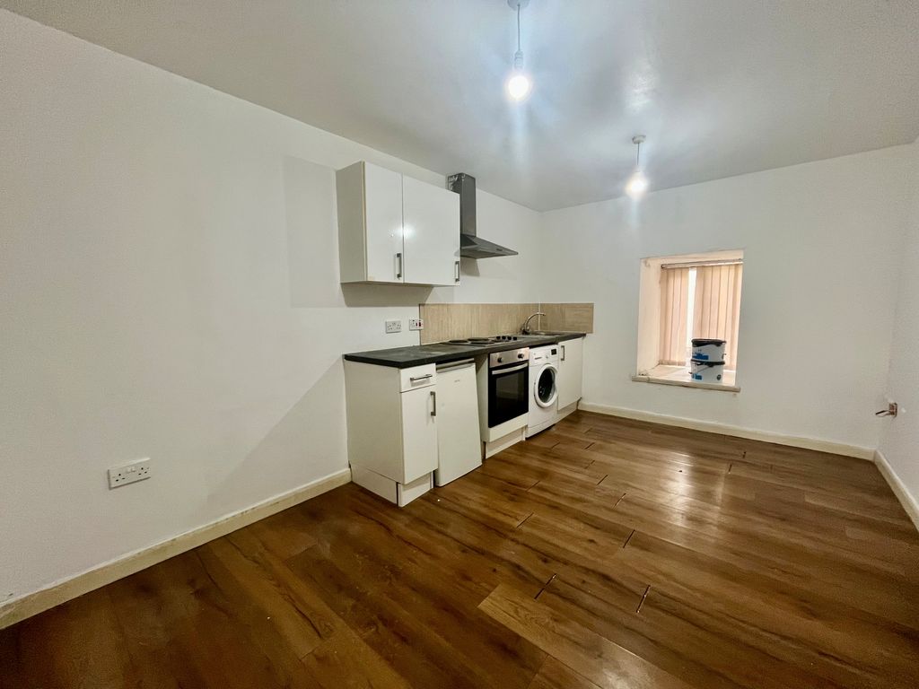 Property photo 2 of 5 Image