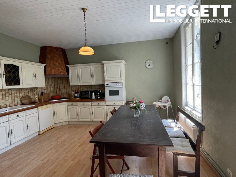 Property photo 2 of 9