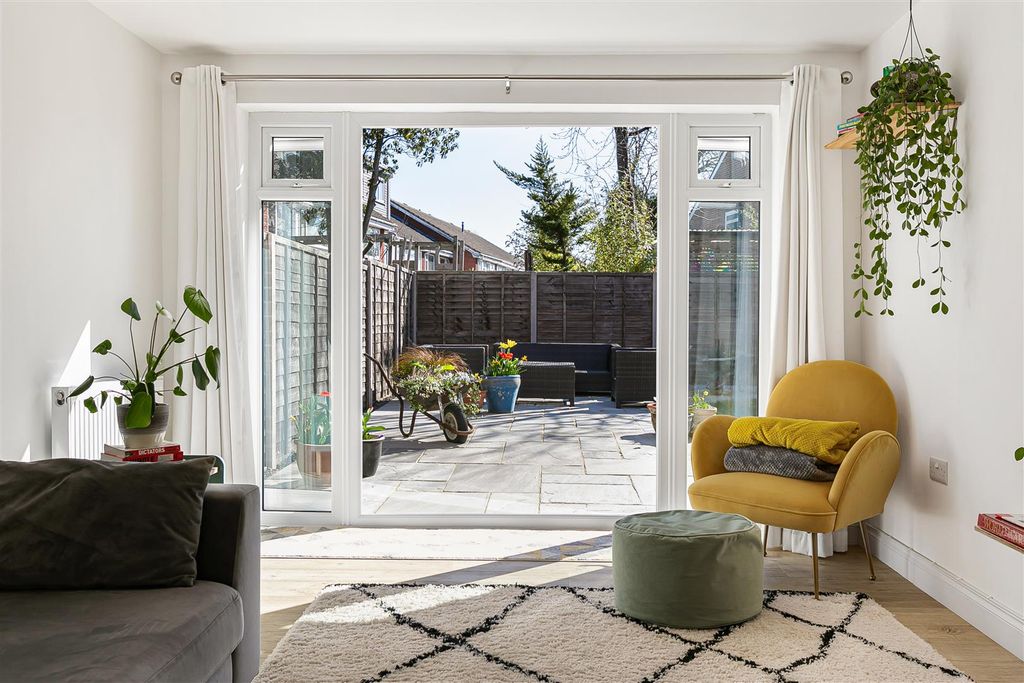 Property photo 2 of 18 31_76332.Jpg