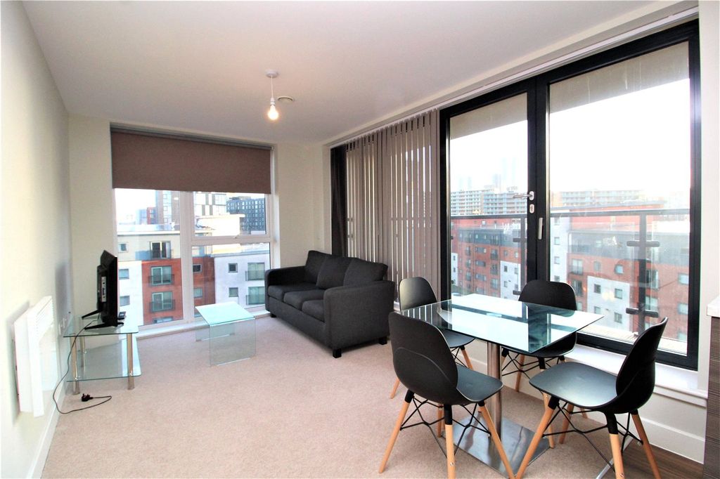 Property photo 1 of 10 Picture No. 12