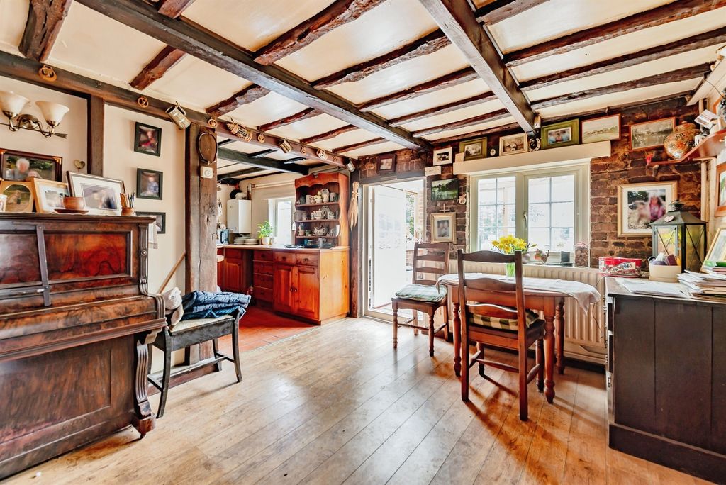 Property photo 1 of 19