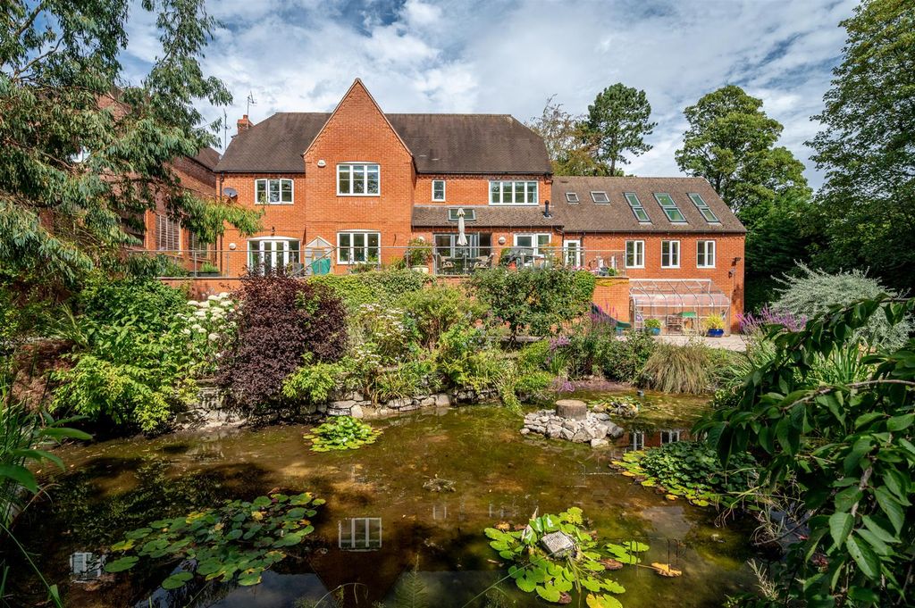 Property photo 1 of 55 Exterior And Gardens