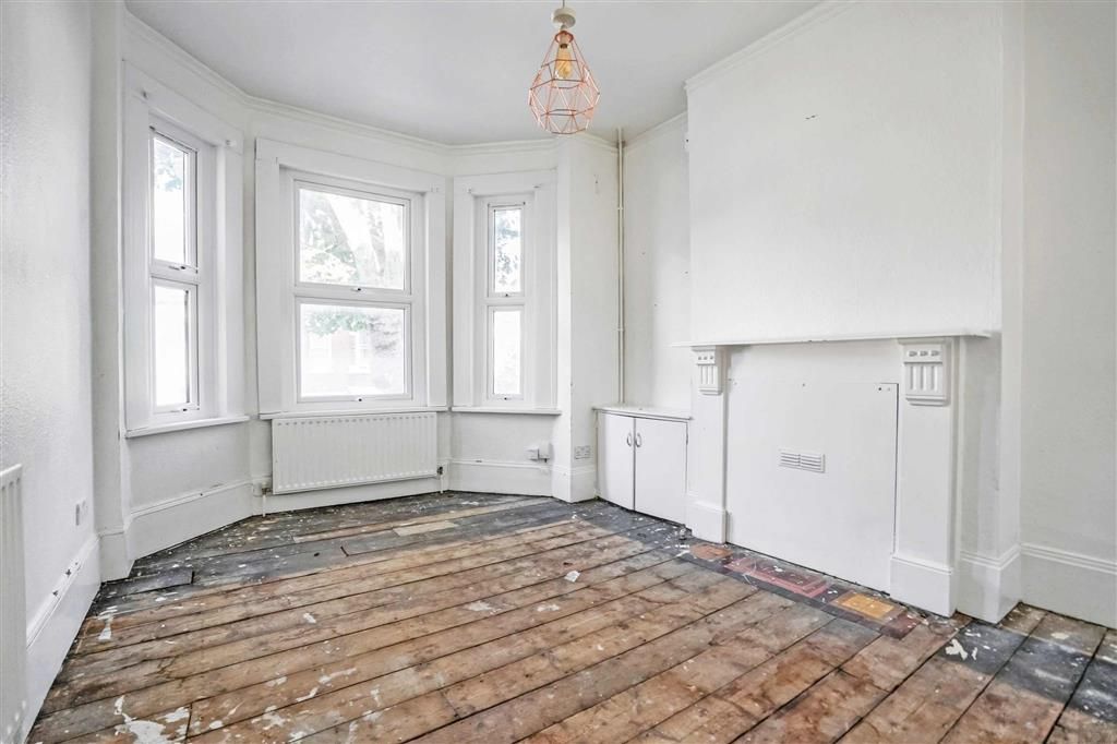 Property photo 2 of 5