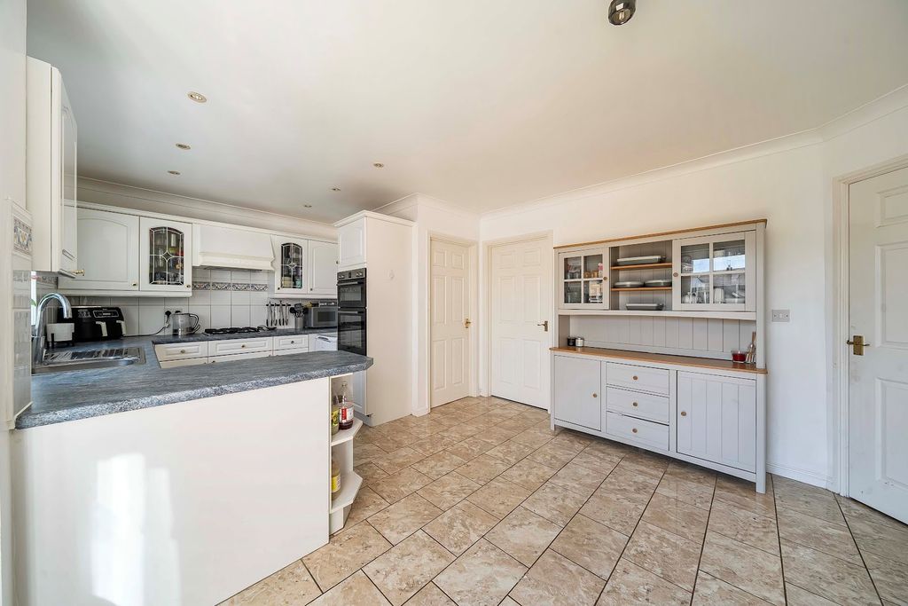 Additional image 7 of 4 bed detached house for saleArtillery Drive, Dovercourt, Harwich CO12