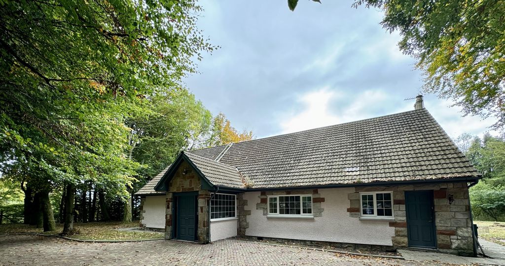 Property photo 2 of 36