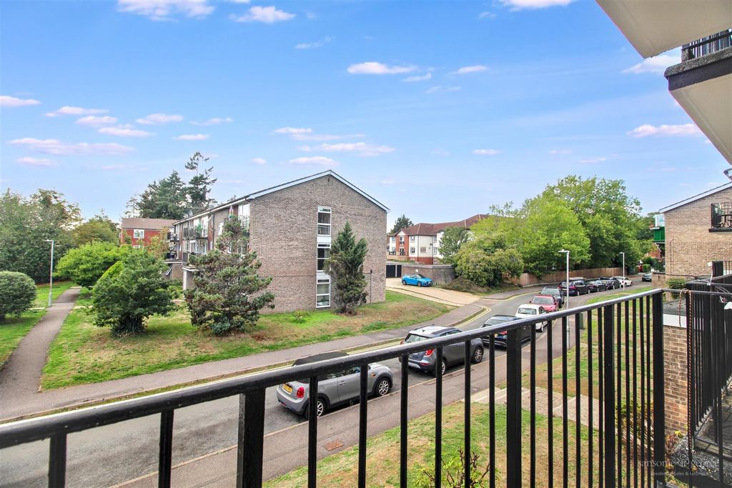 Property photo 3 of 18 Balcony