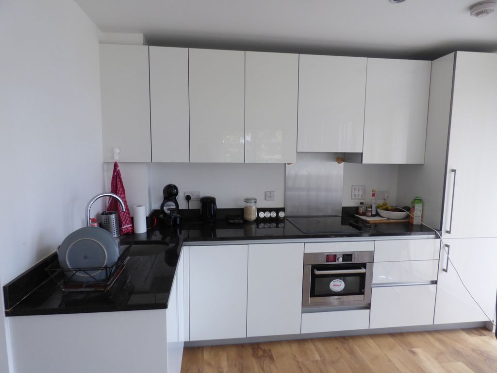 Property photo 2 of 27