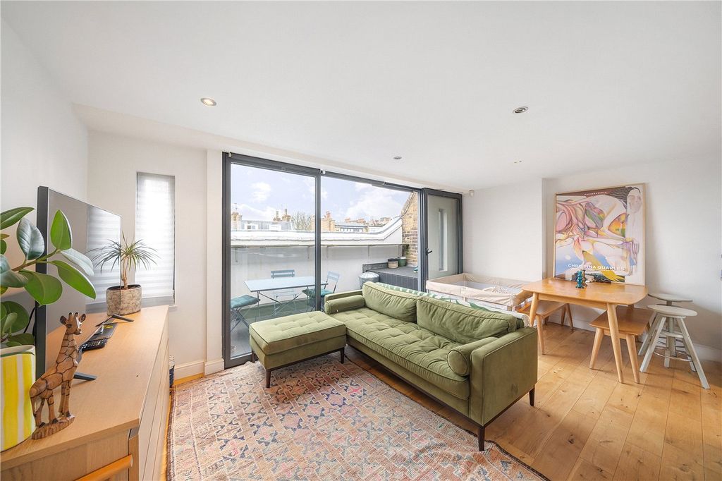 Property photo 2 of 14 Reception