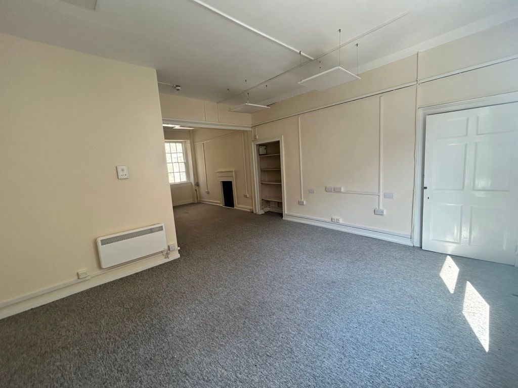 Property photo 2 of 7 Photo 1