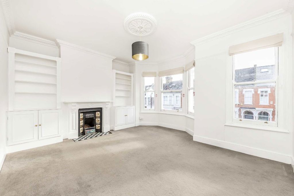 Property photo 2 of 6