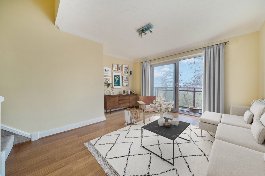 Property photo 2 of 12 Picture No. 27