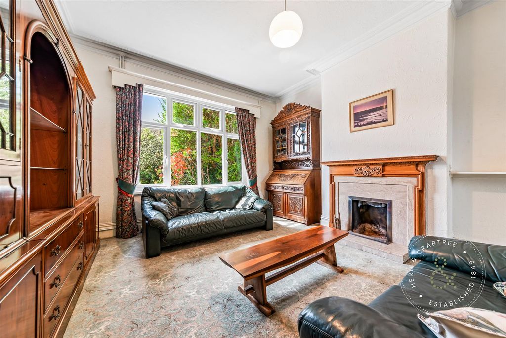 Property photo 3 of 47 Pencisely-Road-23.Jpg