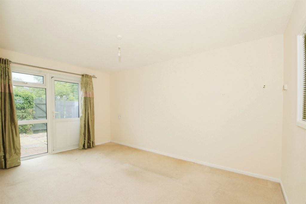Property photo 3 of 19