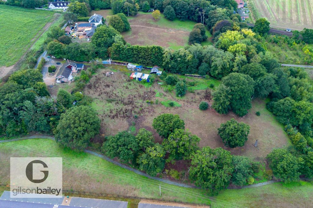 Property photo 2 of 26