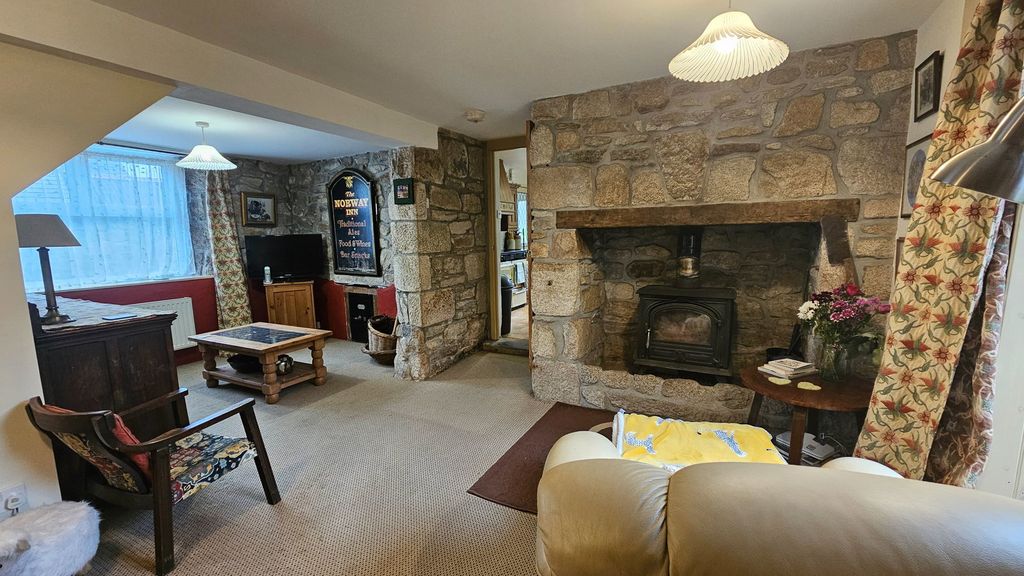 Property photo 3 of 21