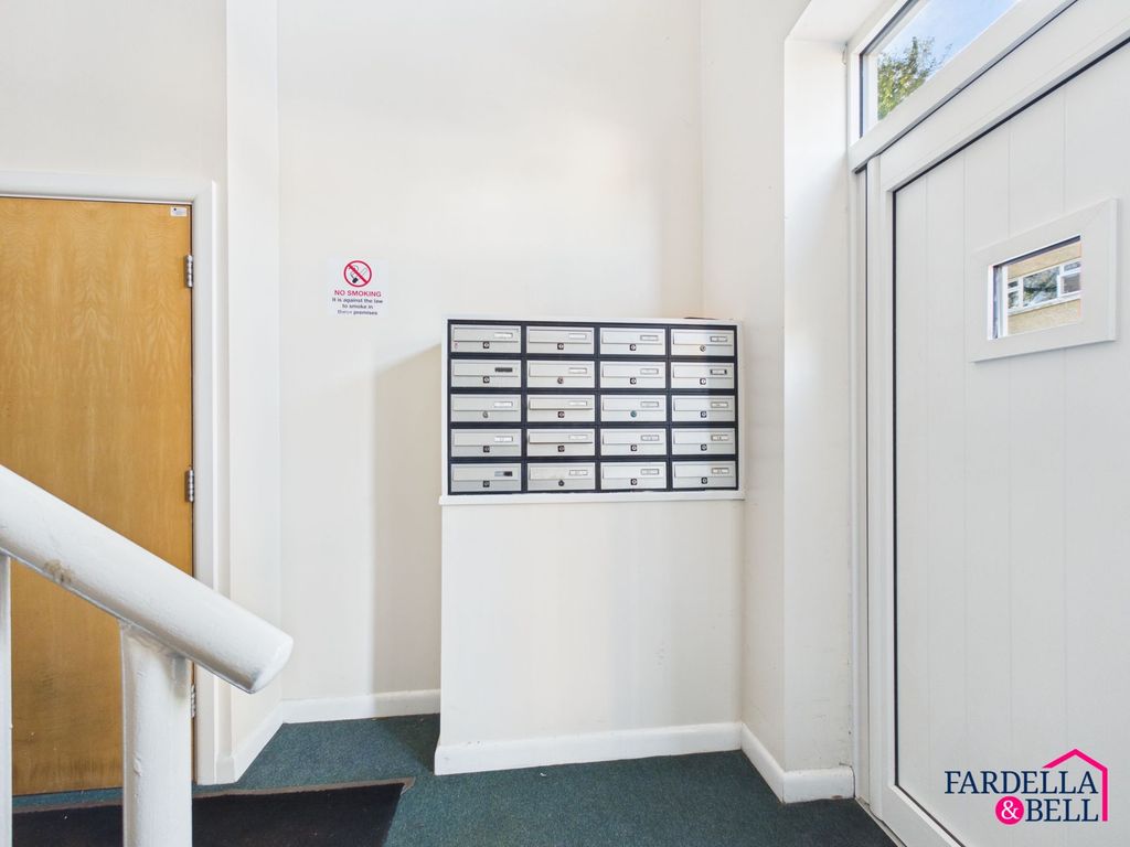 Property photo 3 of 11