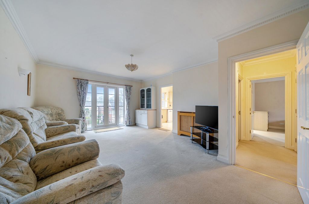 Property photo 3 of 14 1394627-10-6943F0...