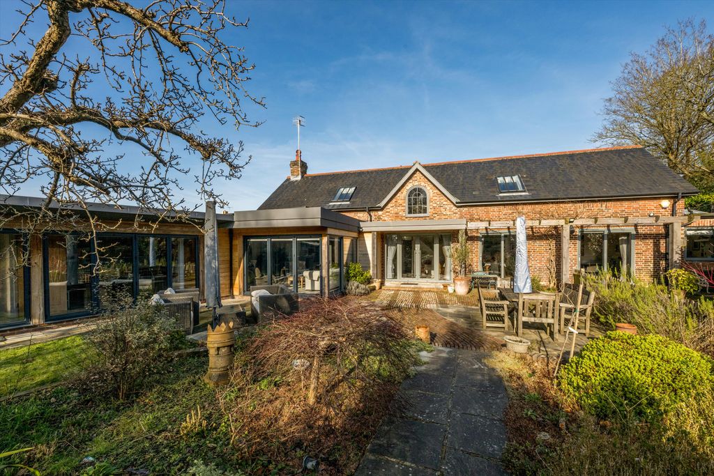 Property photo 1 of 14 Image