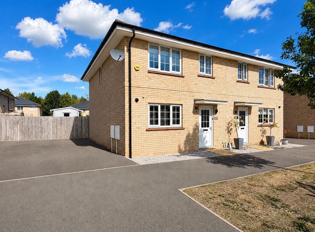 Property photo 1 of 18 1Aa67A9D-5E16-4350-B64D-E9C575F38Fb1.Png