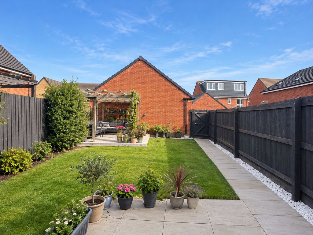Property photo 3 of 10 Mayfly Road