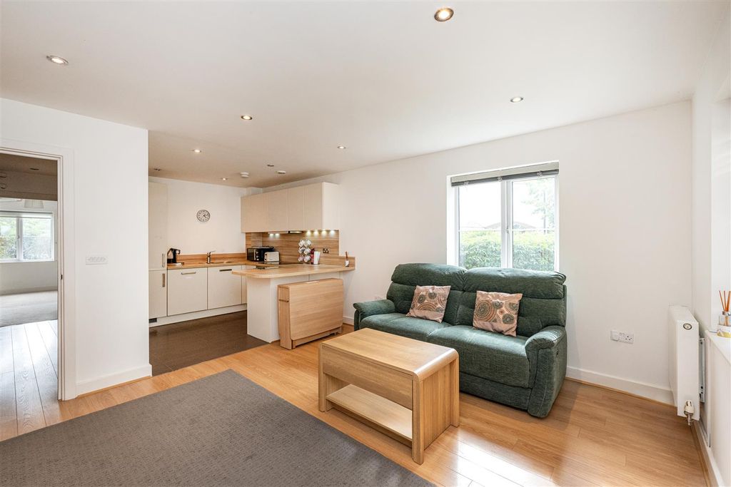 Property photo 3 of 11 Reception Room