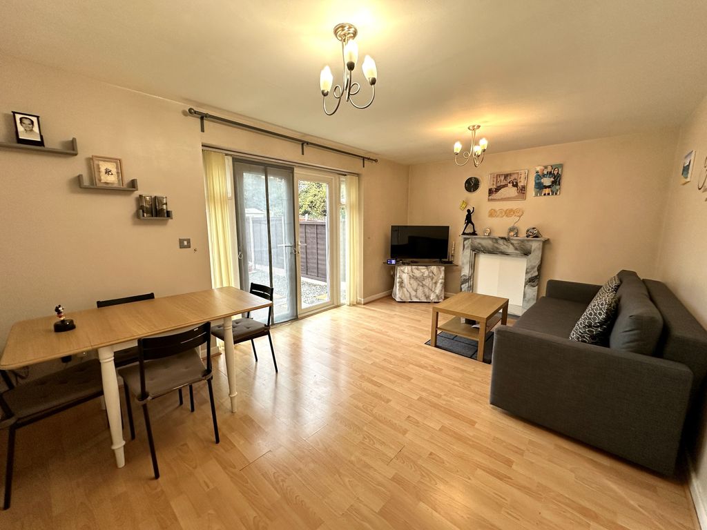 Property photo 2 of 19