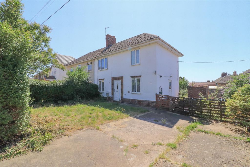 Property photo 1 of 3