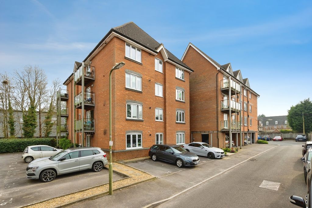 Property photo 1 of 20 Pbox-Img.Jpg