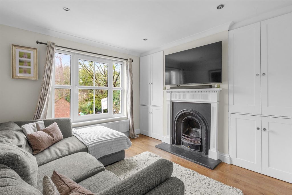 Property photo 2 of 13 Sitting Room