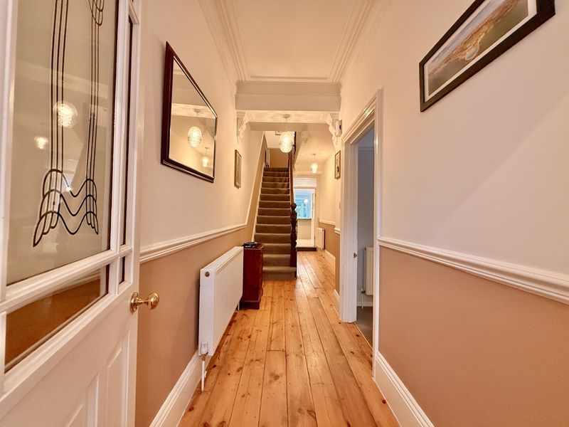 Property photo 2 of 25 Photo 11