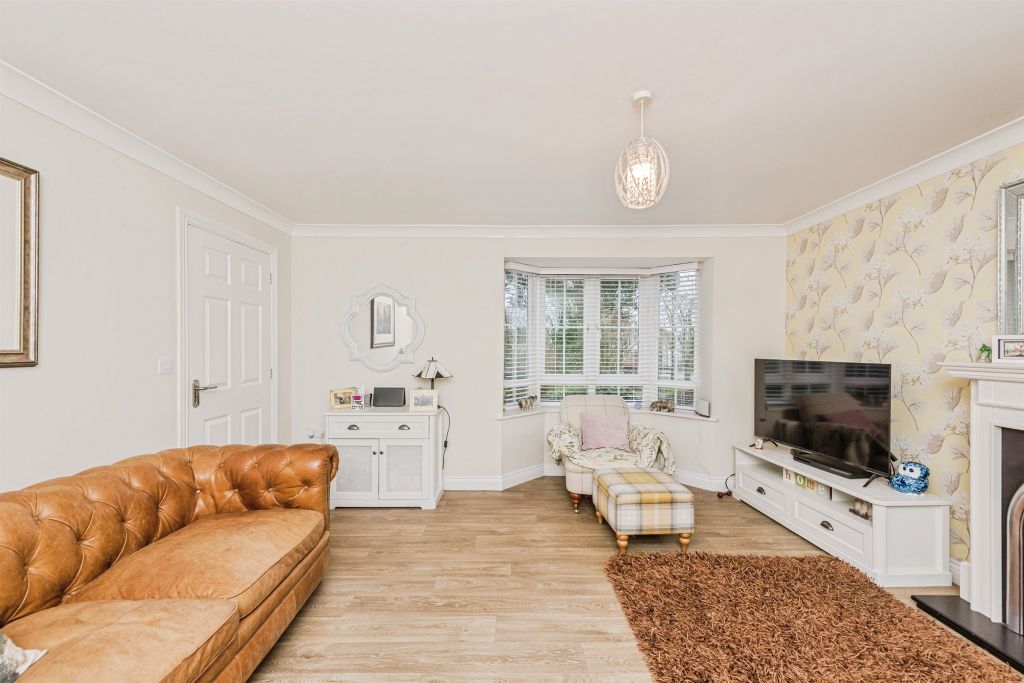 Property photo 3 of 25