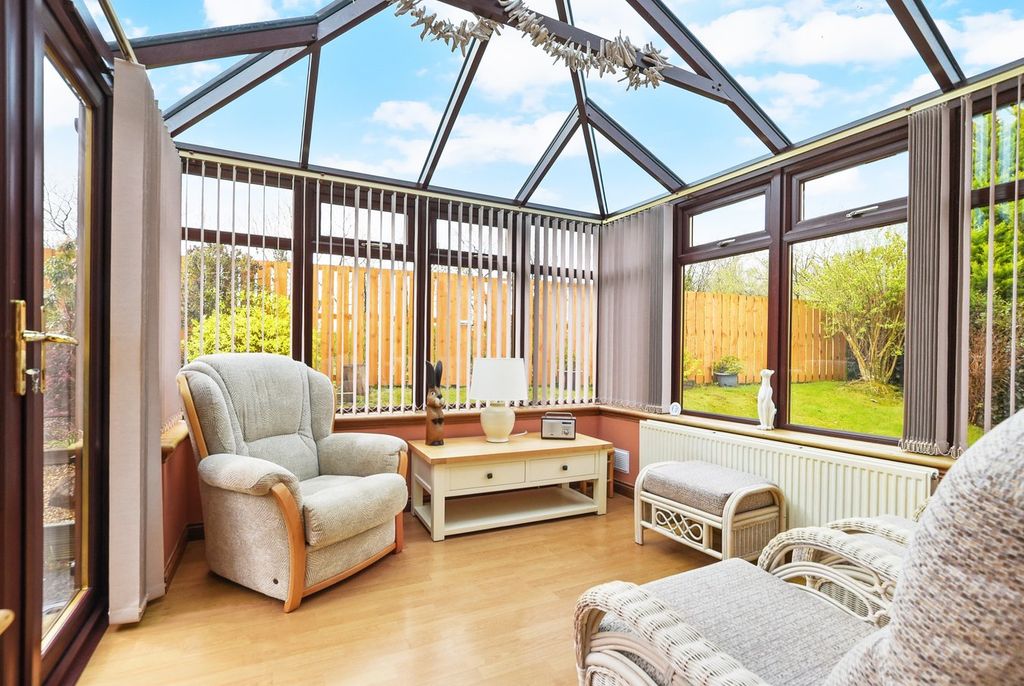 Property photo 3 of 23