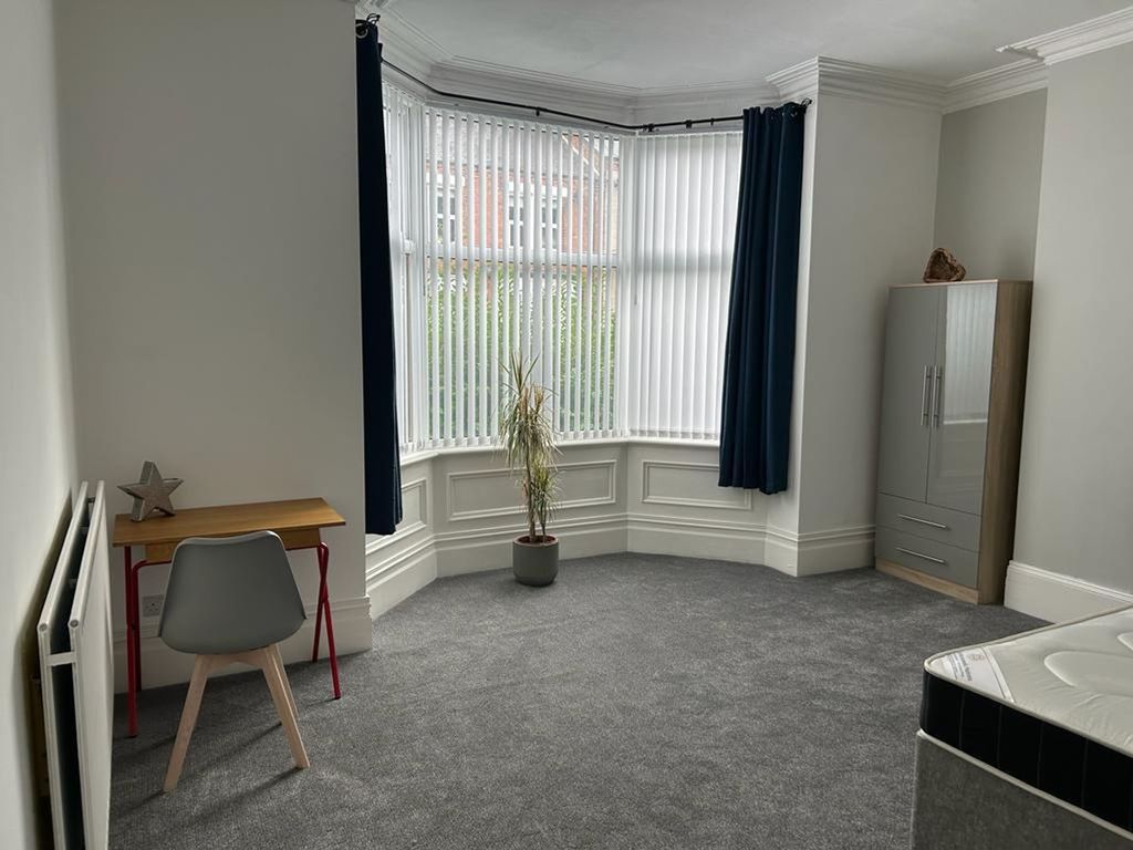 Property photo 1 of 33