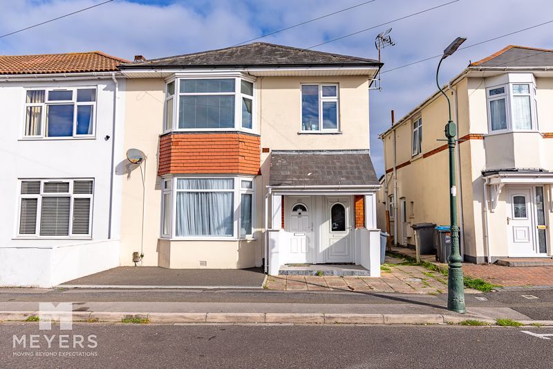 Property photo 1 of 11 Photo 13