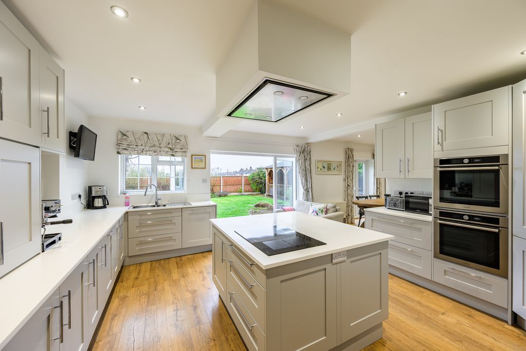 Property photo 3 of 35 Open Plan Dk 1