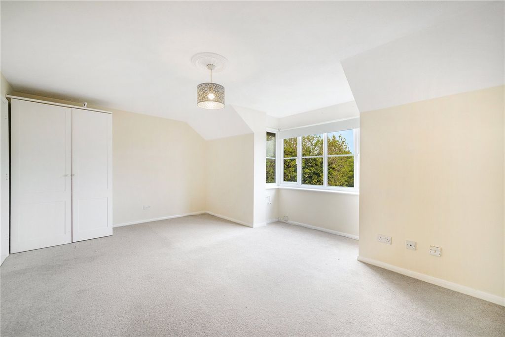 Property photo 3 of 10 Picture No. 11