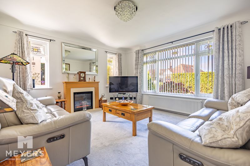 Property photo 2 of 17 Photo 16