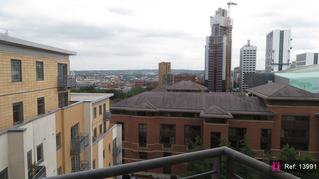 Property photo 2 of 12