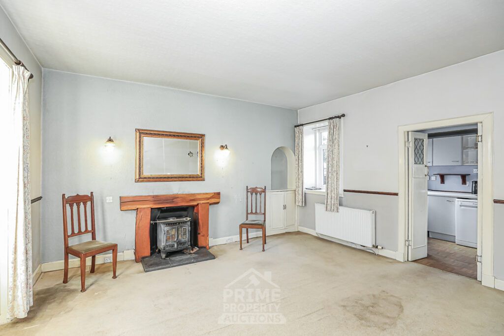Property photo 2 of 32