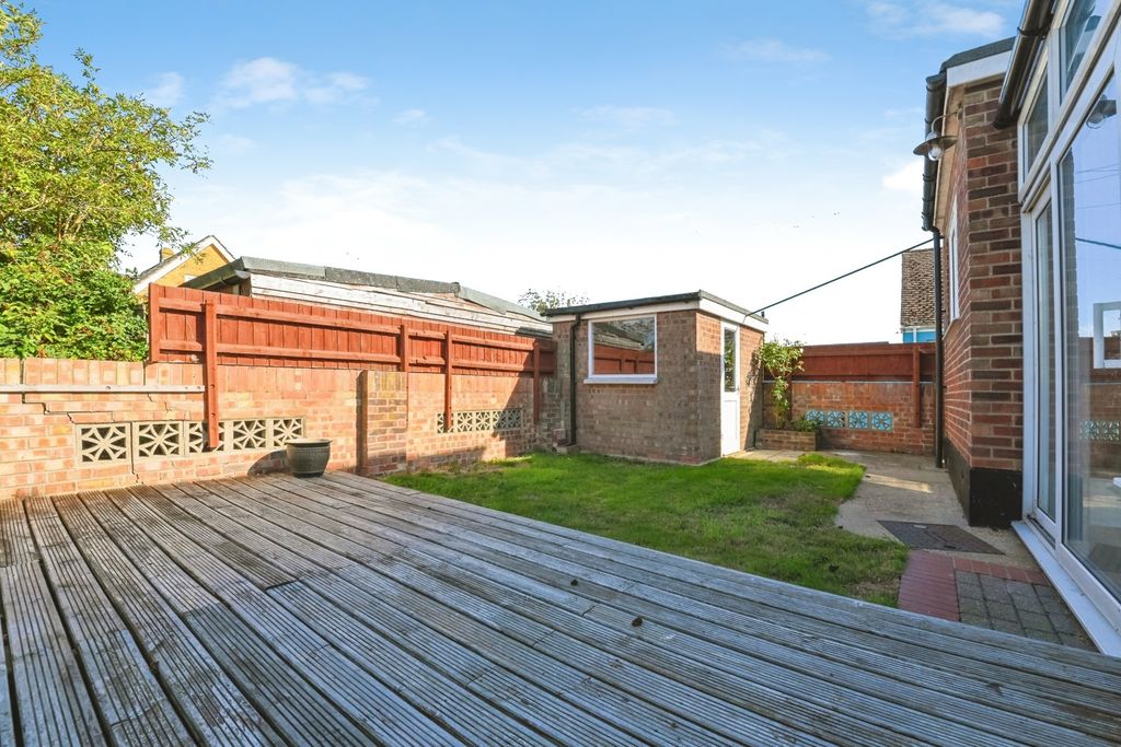 Property photo 3 of 18 Pbox-Img.Jpg