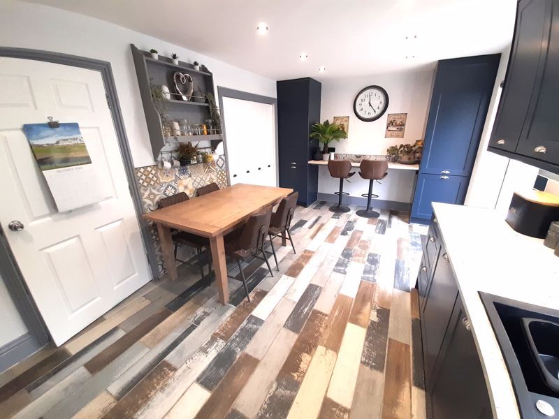 Property photo 2 of 21 Kitchen/Diner