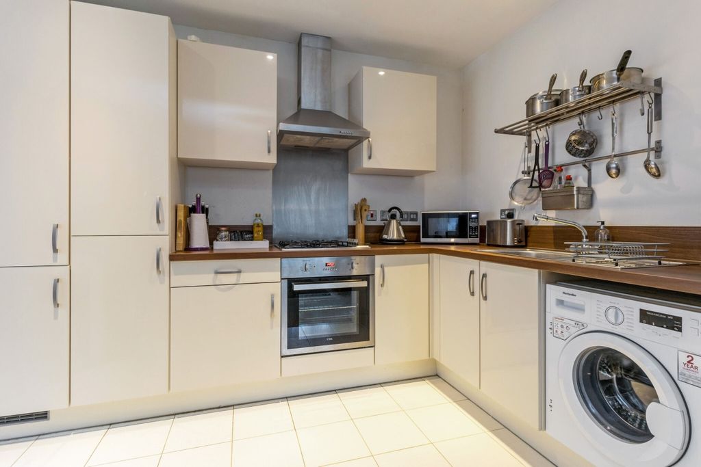 Property photo 3 of 7 Kitchen A