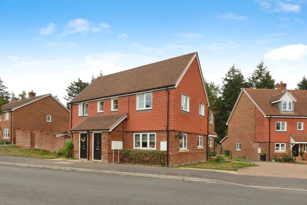 Property photo 2 of 13