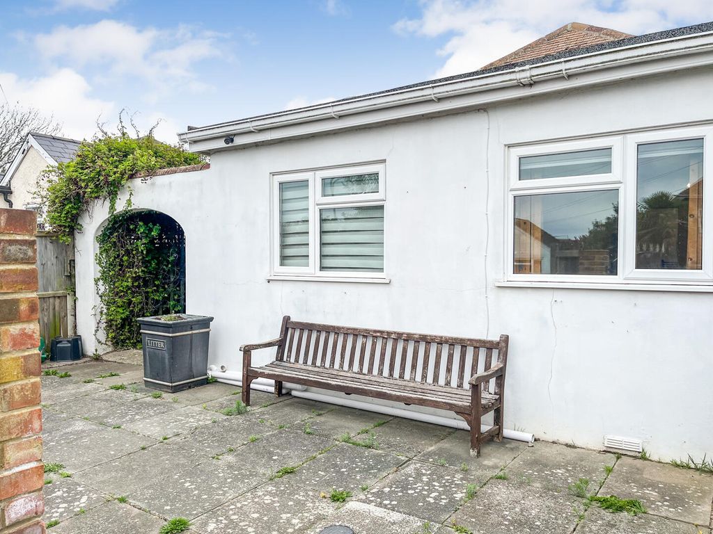 Property photo 3 of 24 Exterior