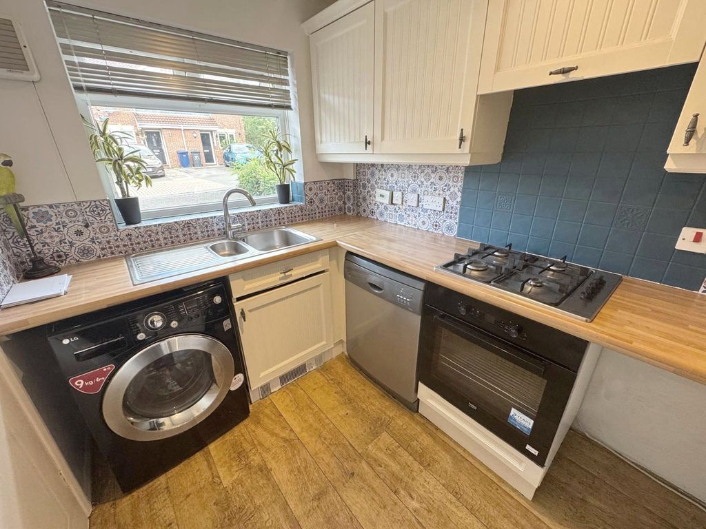 Property photo 2 of 16 Picture No. 41